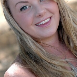 Blonde-Headshot